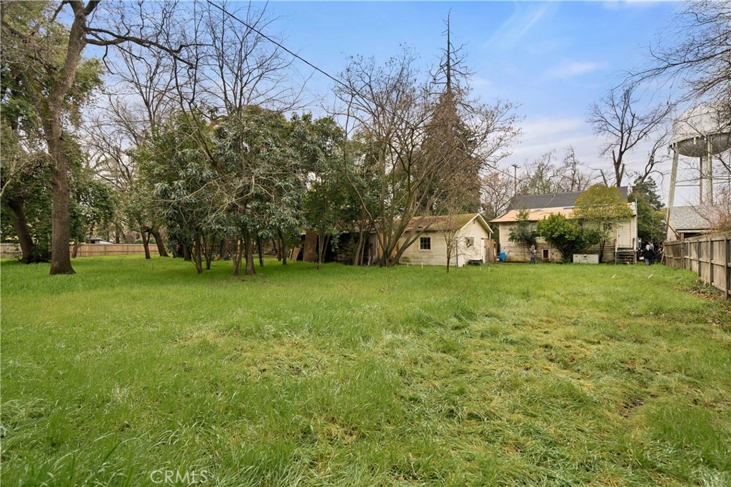 1530 Oleander Avenue