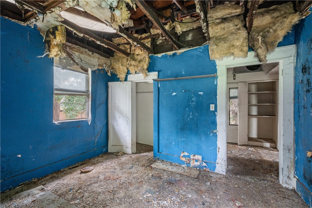 1530 Oleander Avenue