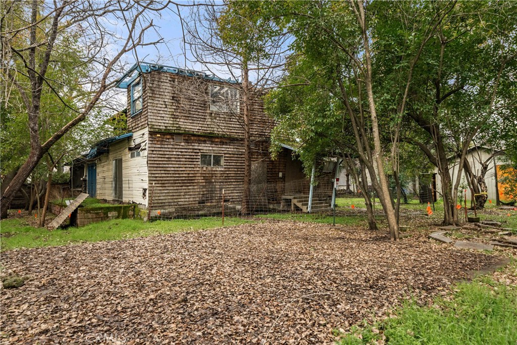 1530 Oleander Avenue