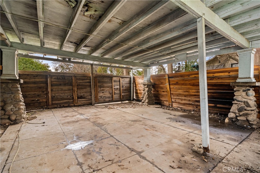 1530 Oleander Avenue