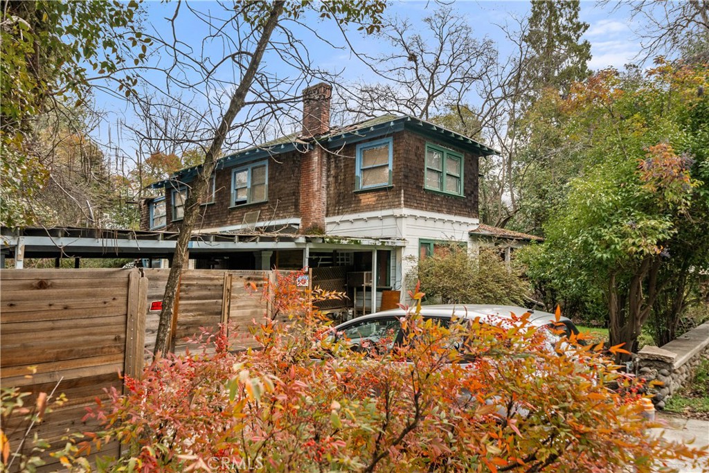 1530 Oleander Avenue