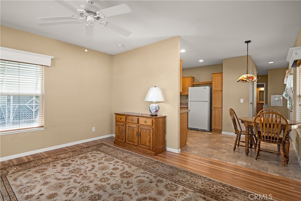 7043 State Highway 32 3