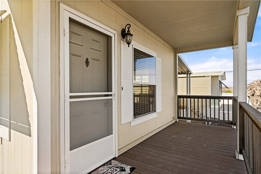 7043 State Highway 32 3