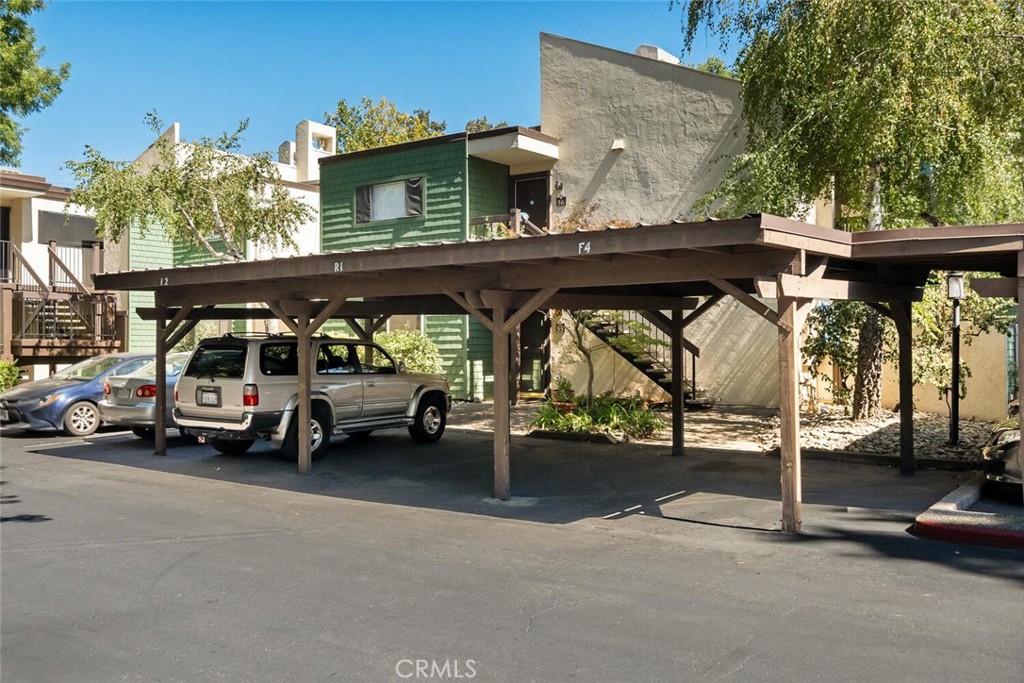 555 Vallombrosa Avenue 55