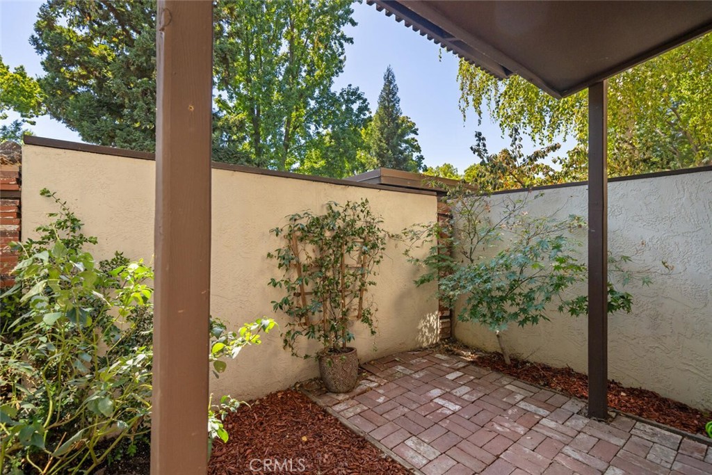 555 Vallombrosa Avenue 55