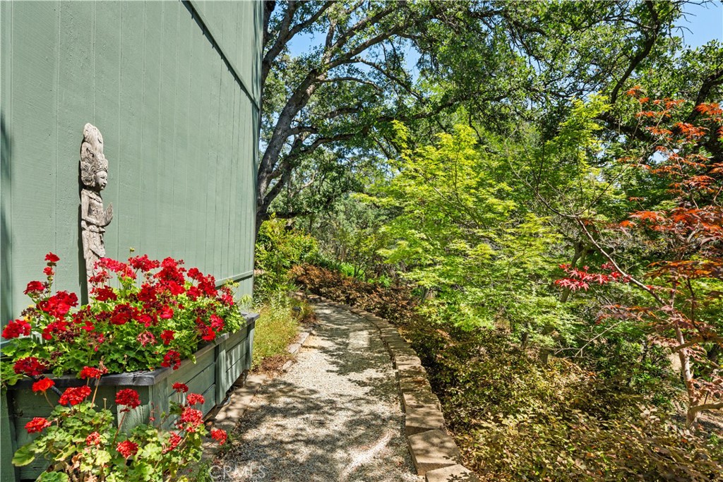 3436 Keefer Road