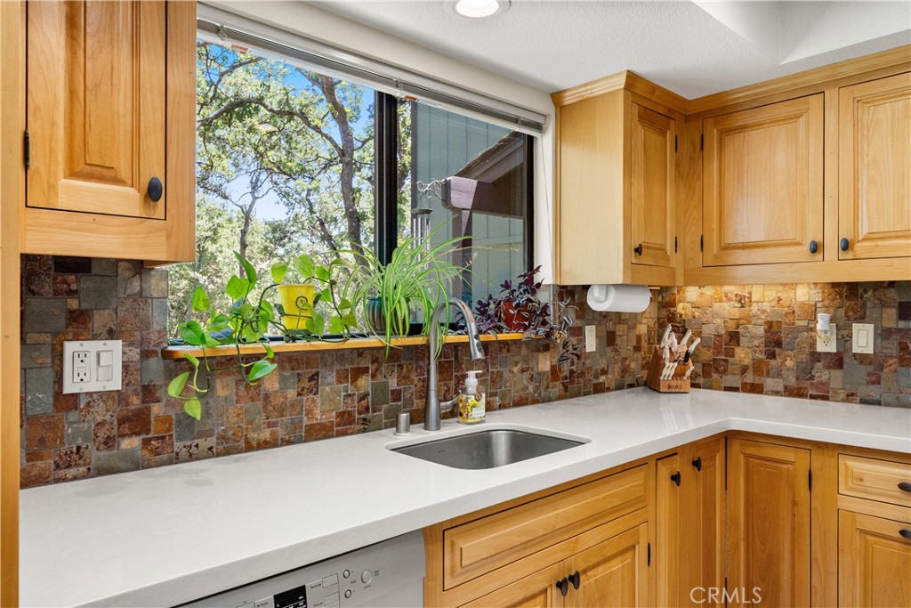 3436 Keefer Road