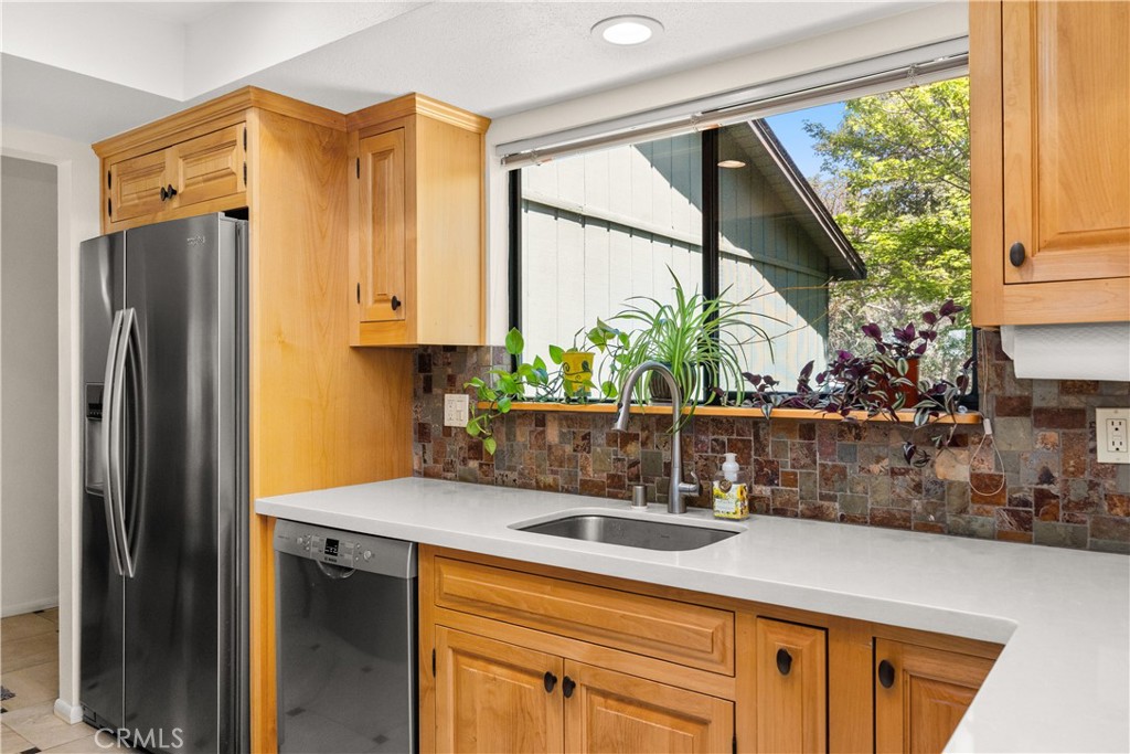 3436 Keefer Road