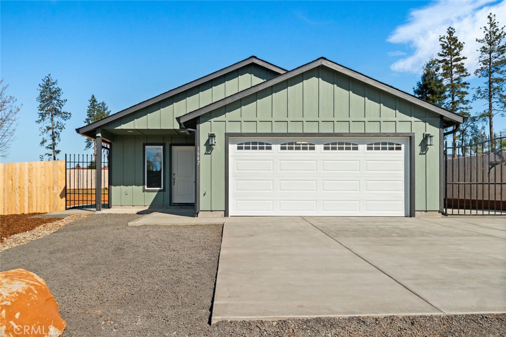 1647 Log Cabin Lane