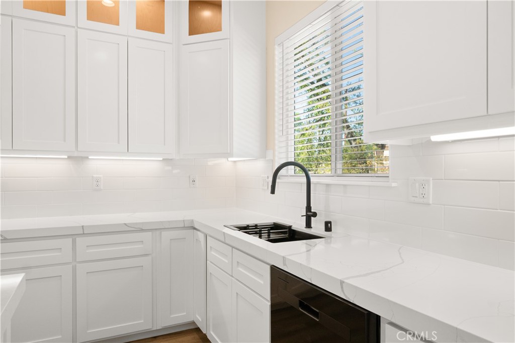 3997 Skyview