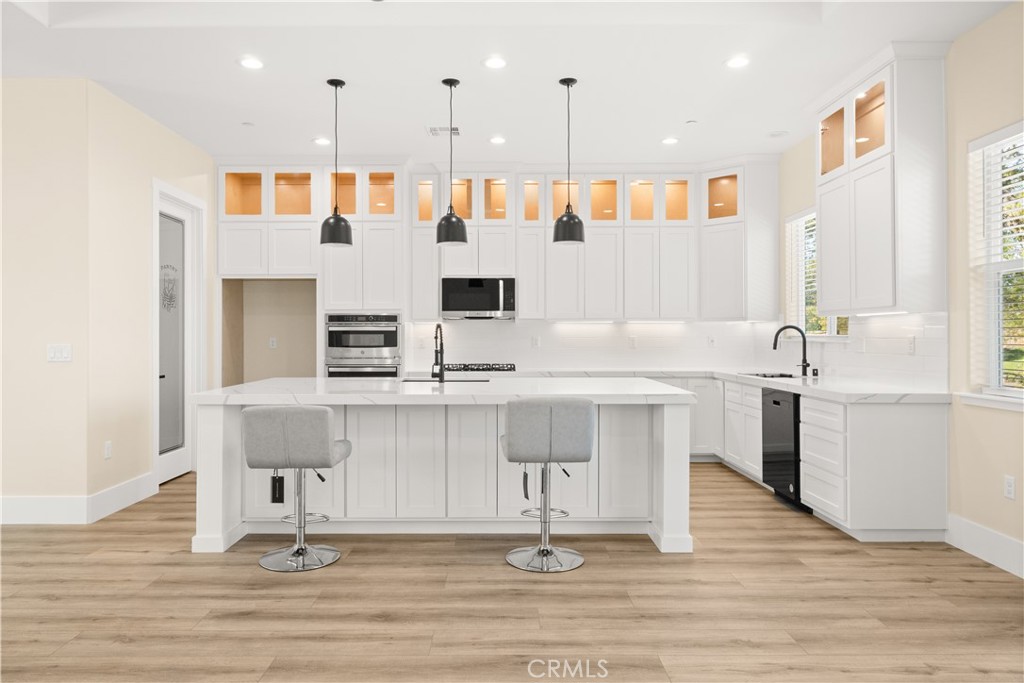 3997 Skyview