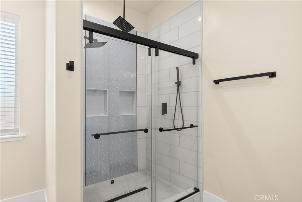 3997 Skyview