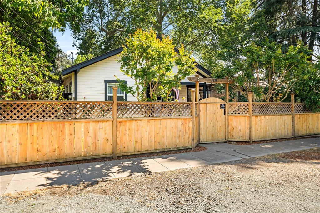 119 W 11th Avenue