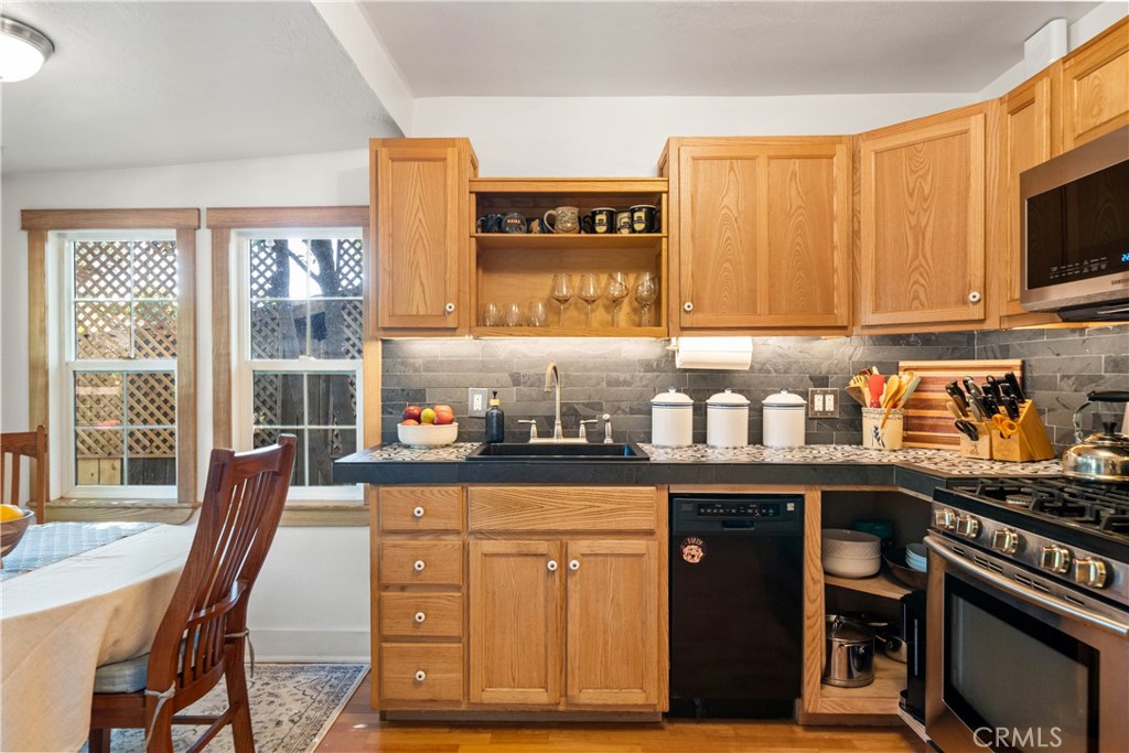 119 W 11th Avenue