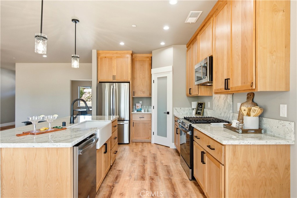 6337 Oliver Road