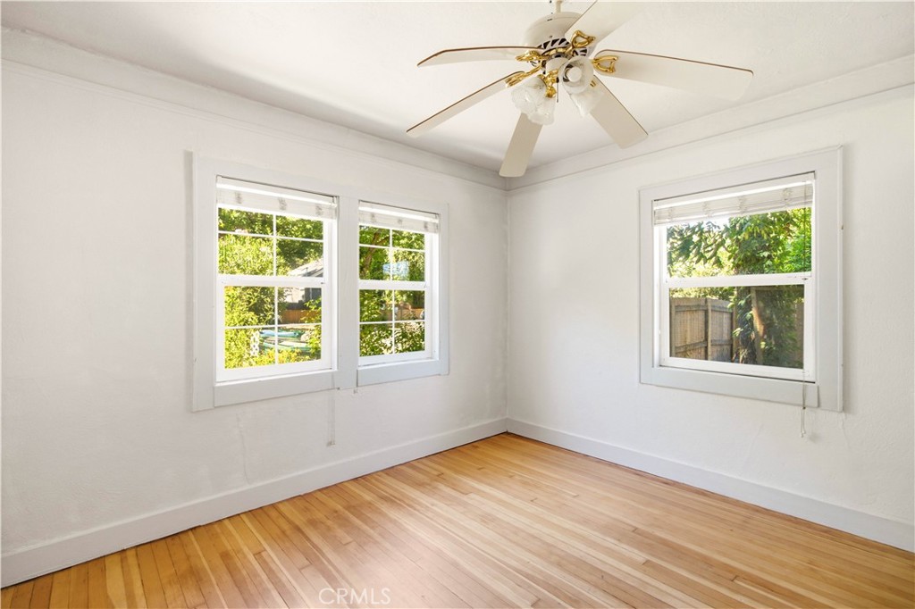 146 W 7th Avenue