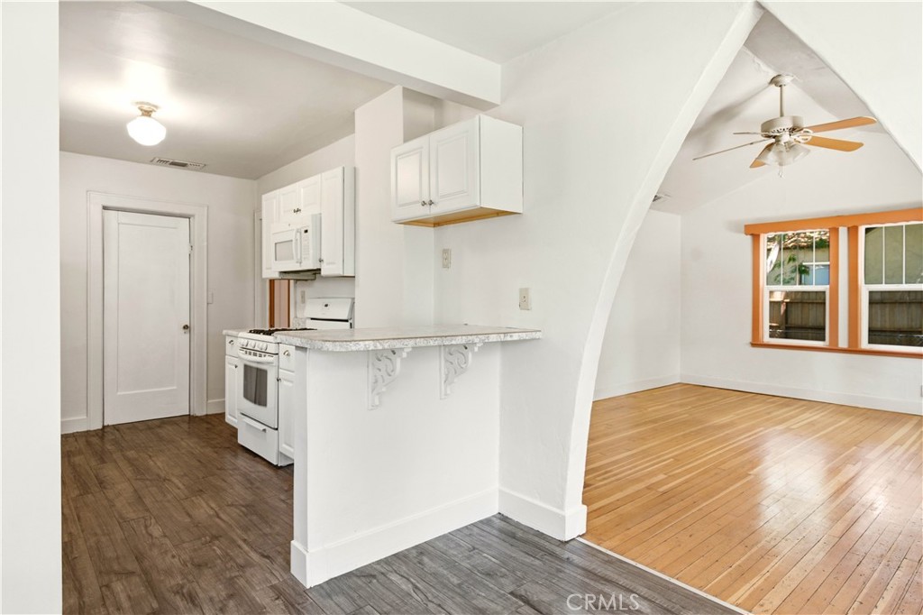 146 W 7th Avenue