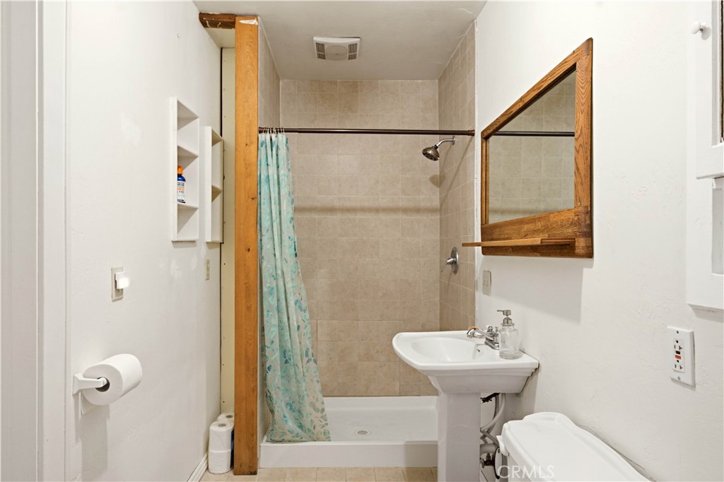 146 W 7th Avenue