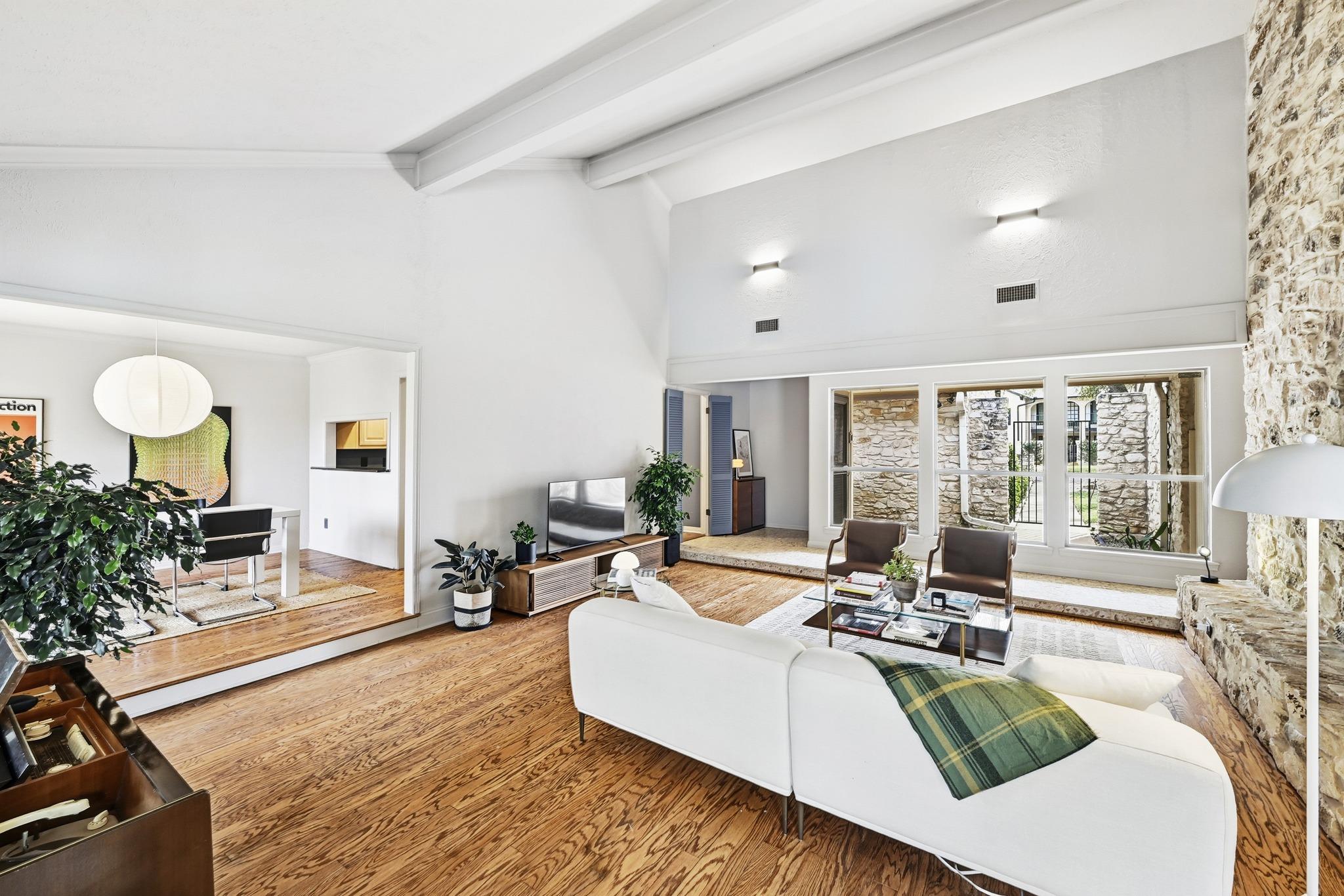 10923 Preston Trails DR