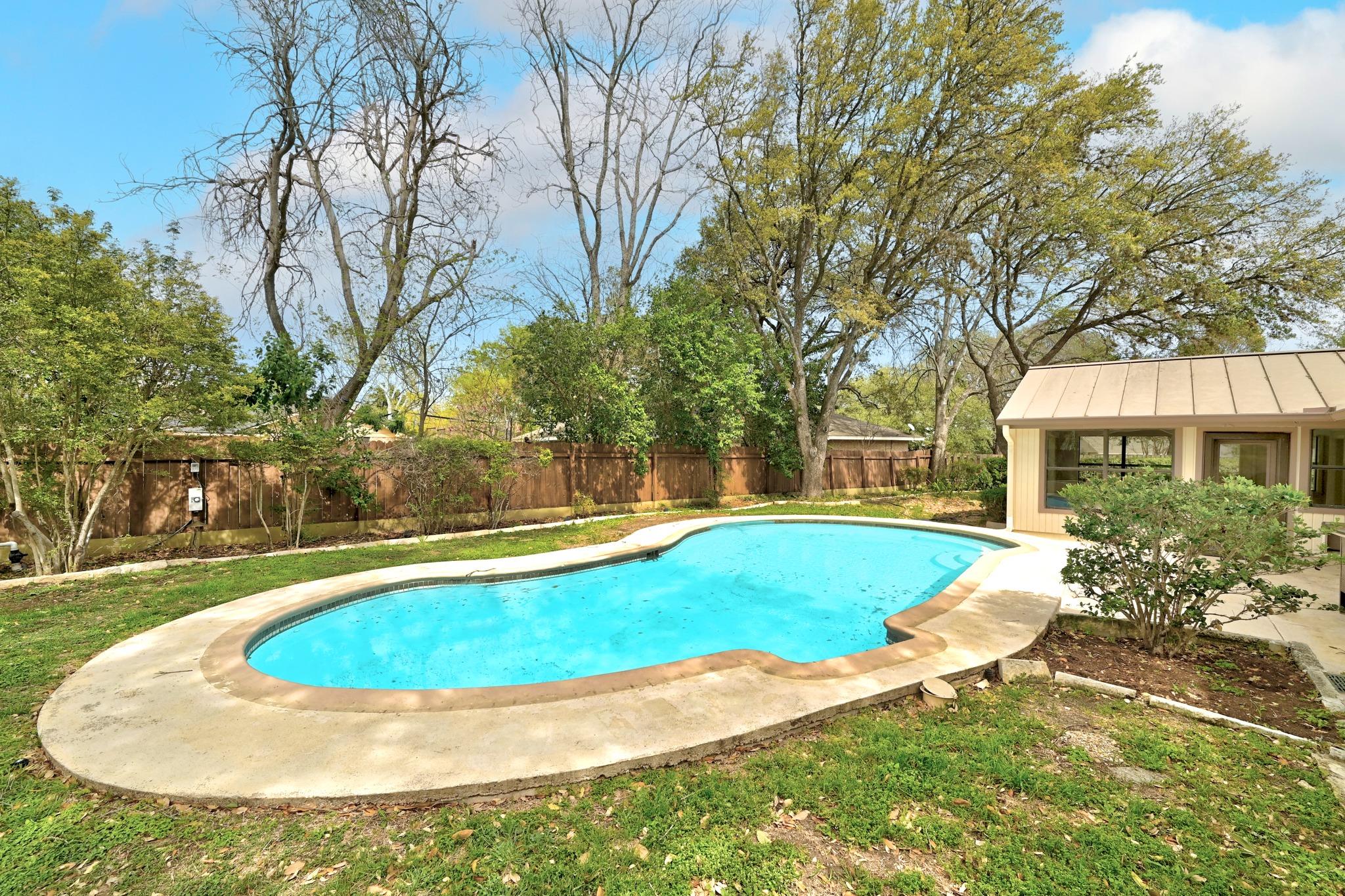 10923 Preston Trails DR