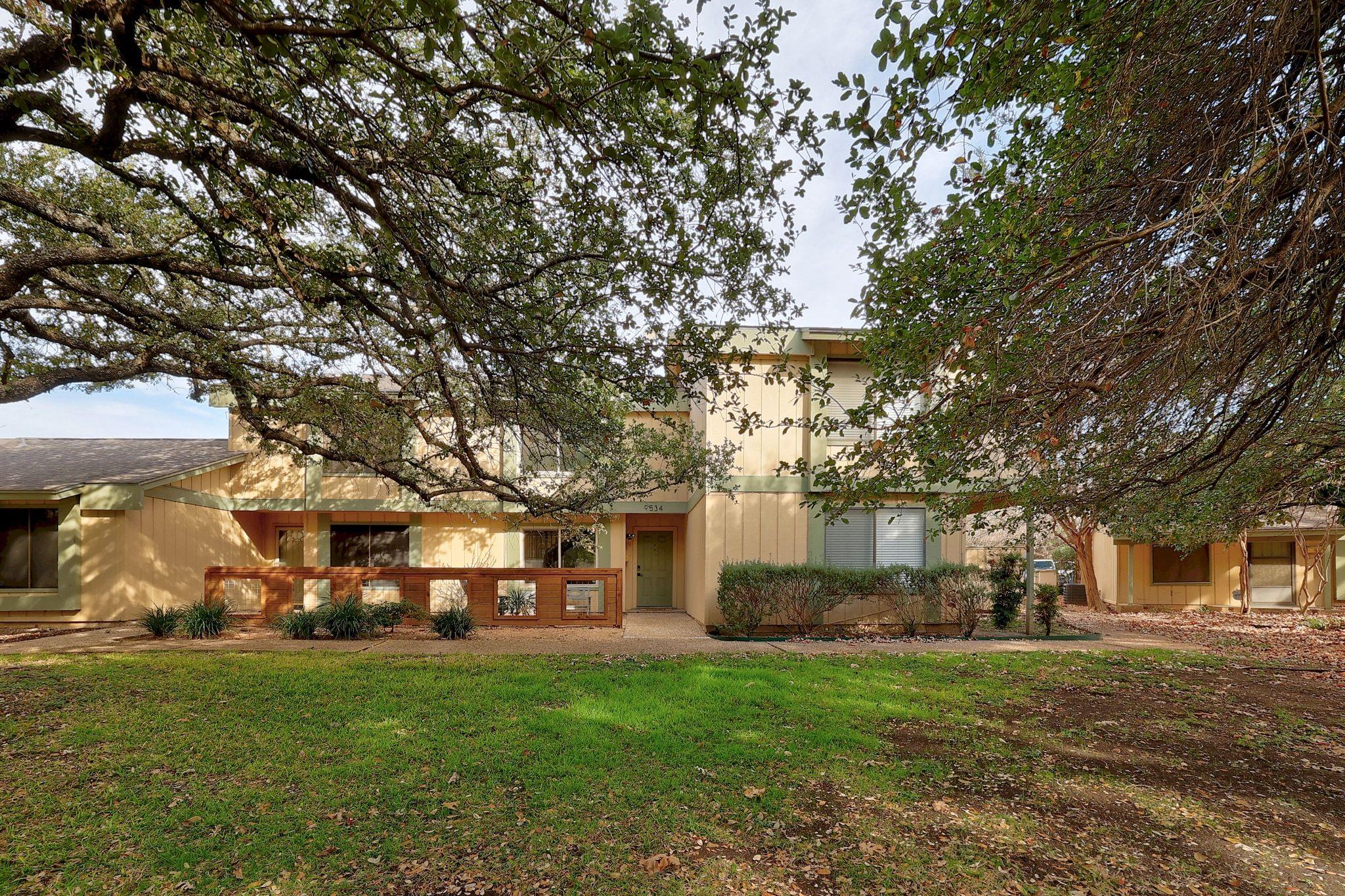 9534 Quail Village LN