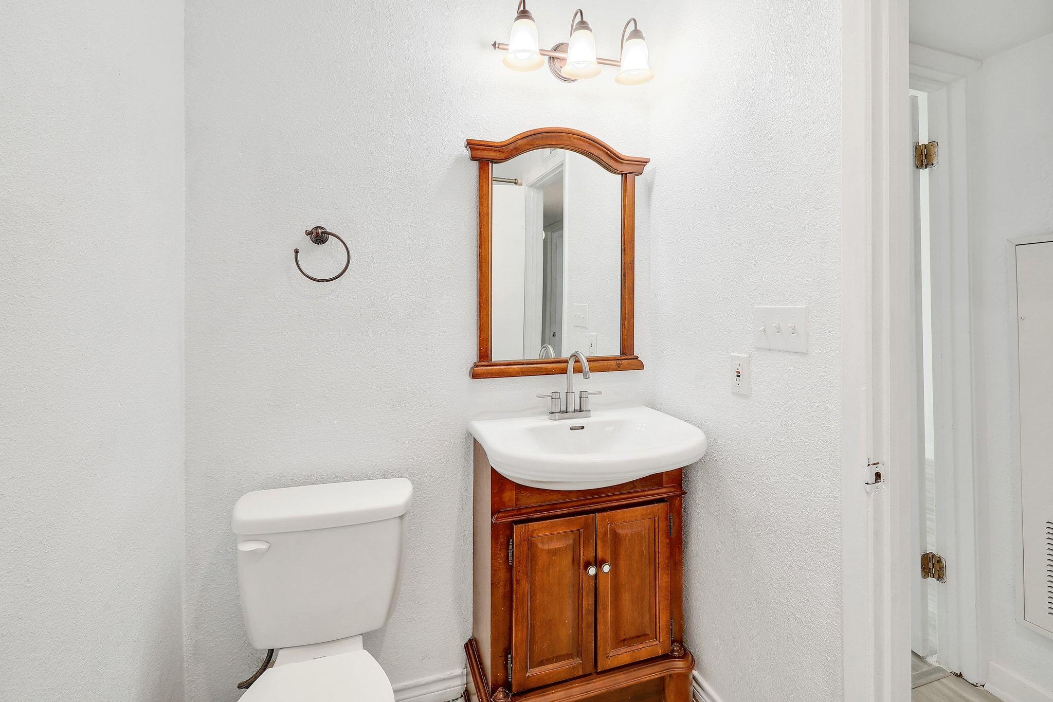 9534 Quail Village LN