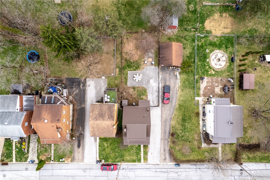 833 Vallevista Ave