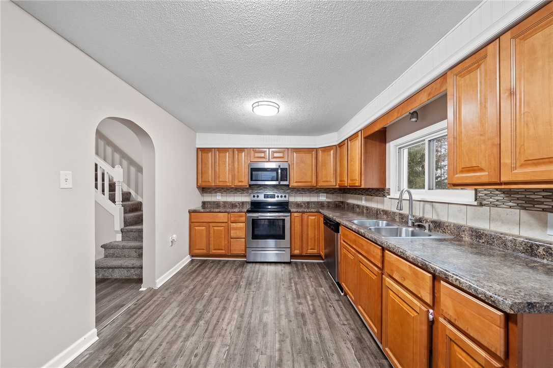 145 Lawrence Ave