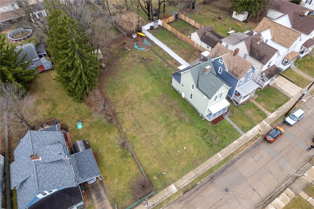 145 Lawrence Ave