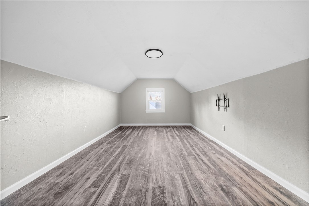 3130 Ridgeway Dr