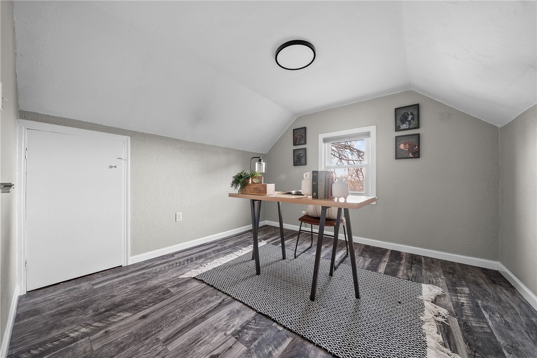 3130 Ridgeway Dr