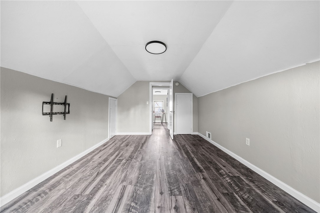 3130 Ridgeway Dr
