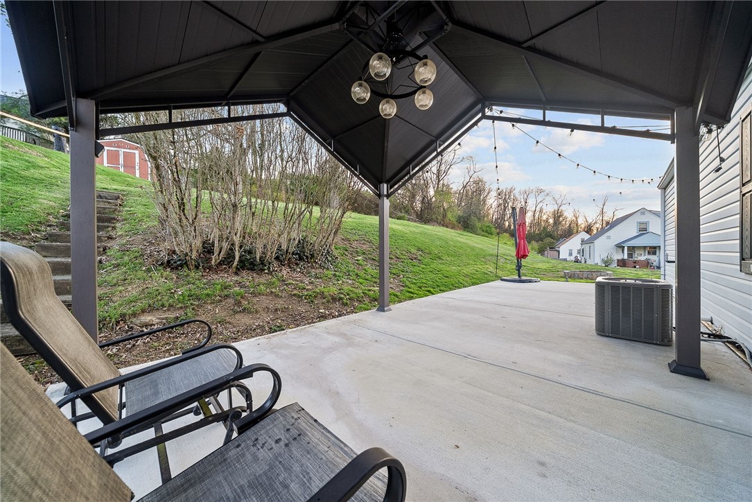 3130 Ridgeway Dr