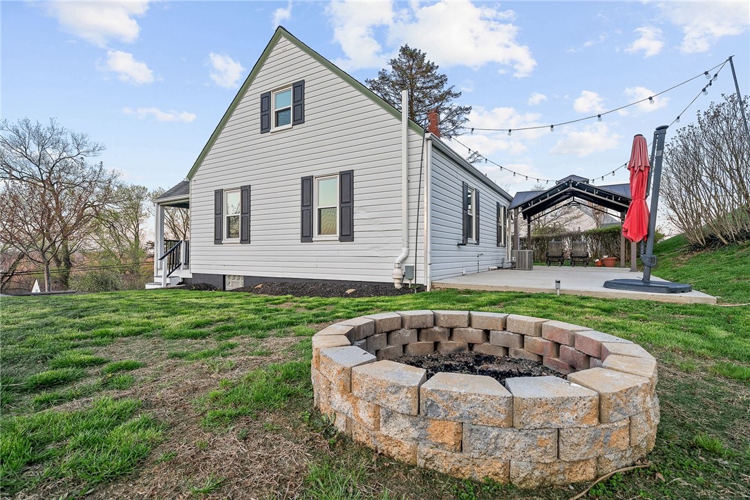 3130 Ridgeway Dr