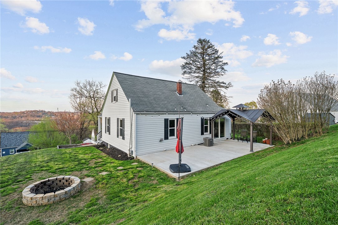 3130 Ridgeway Dr