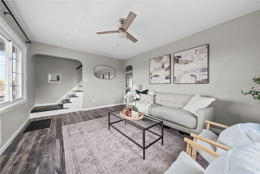 3130 Ridgeway Dr