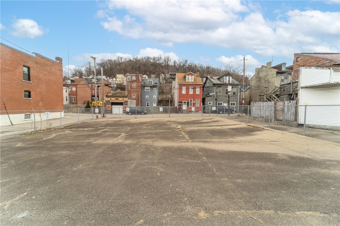 853 Spring Garden Ave