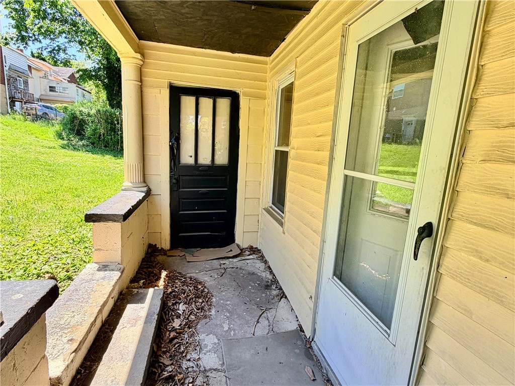 5725 Verona Rd