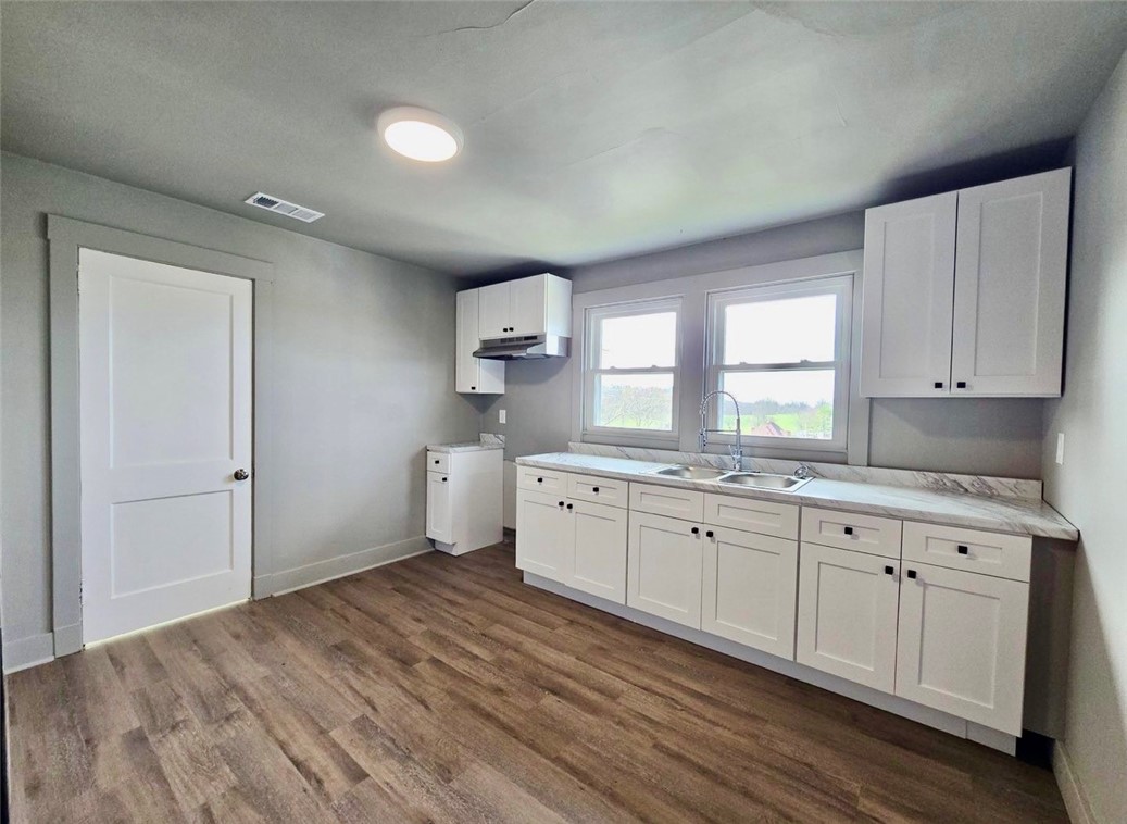 5725 Verona Rd