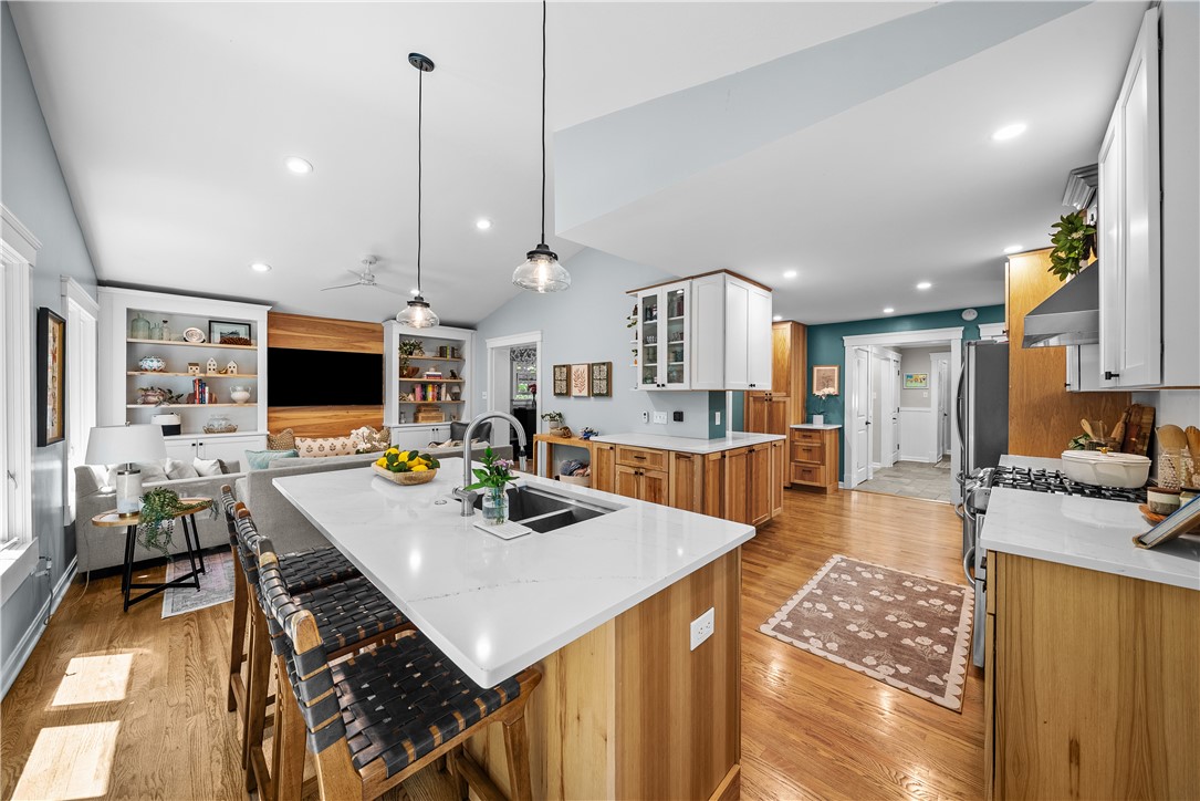 179 Inglewood Dr