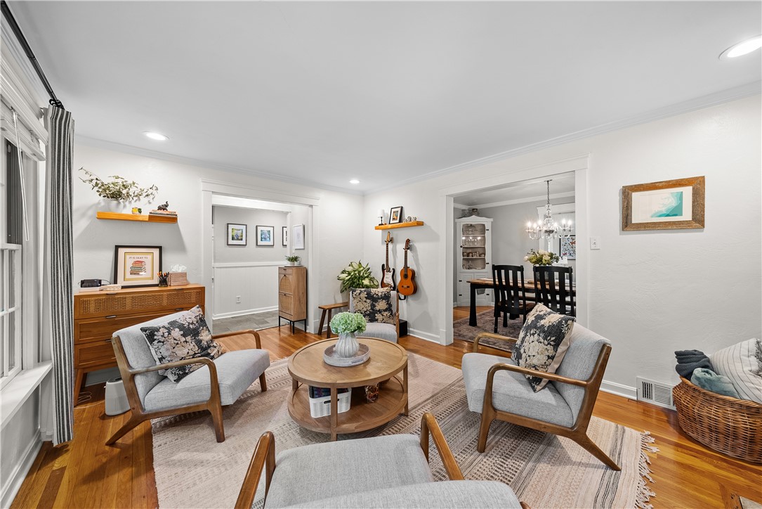179 Inglewood Dr