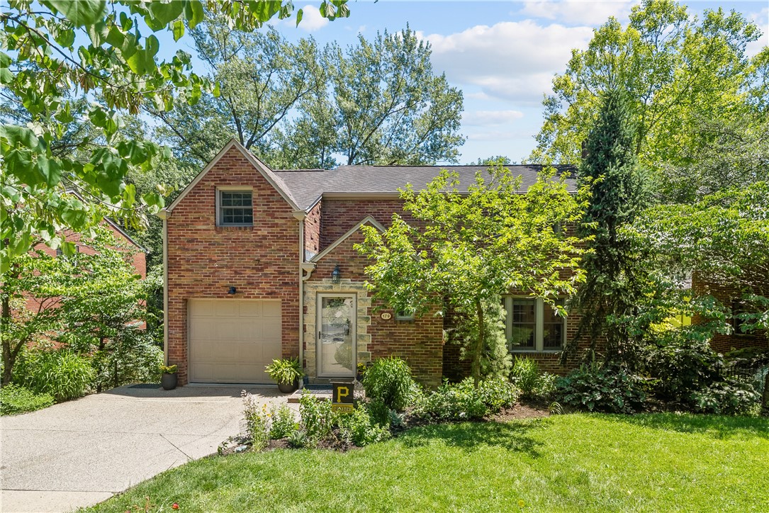 179 Inglewood Dr