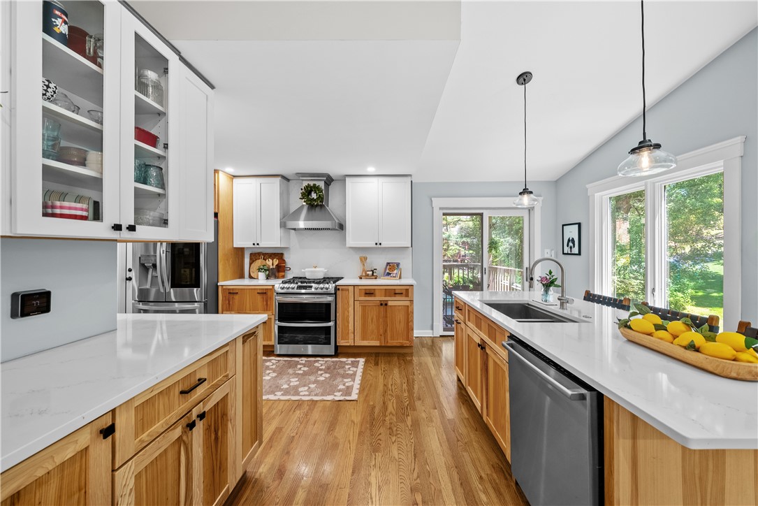 179 Inglewood Dr