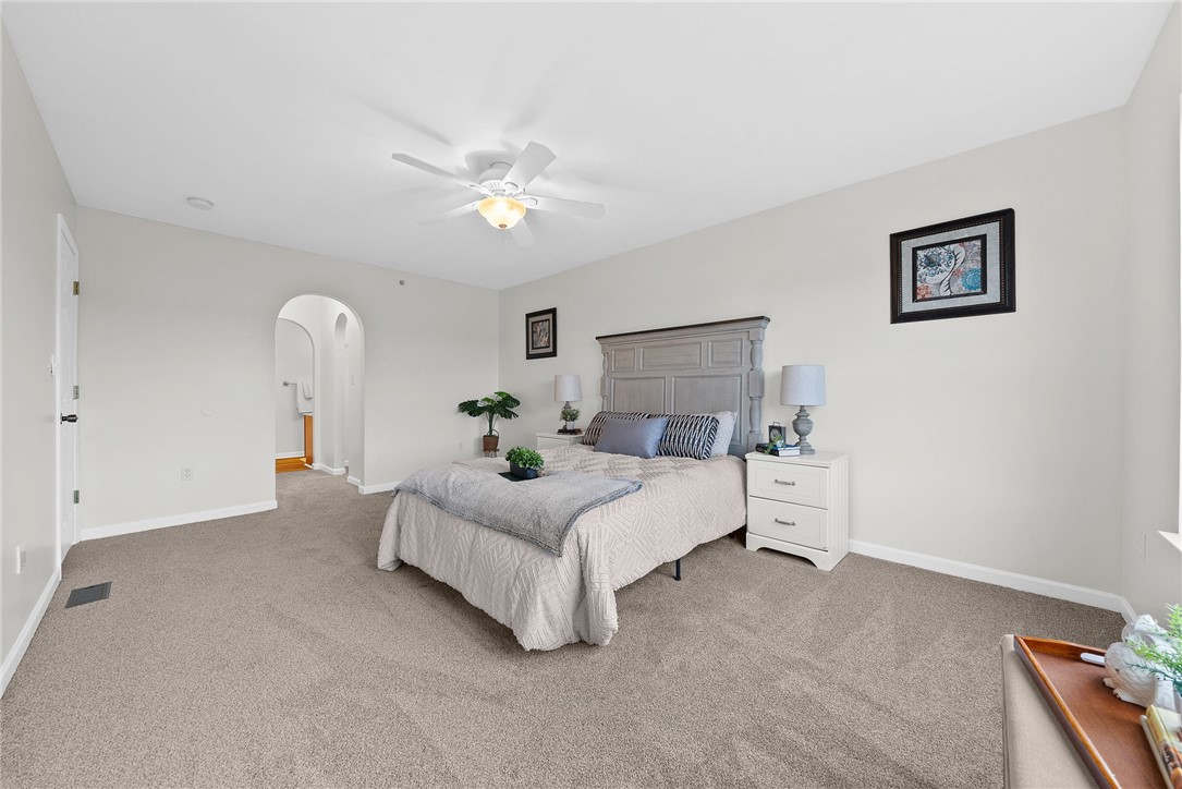 1136 Arrowhead Dr