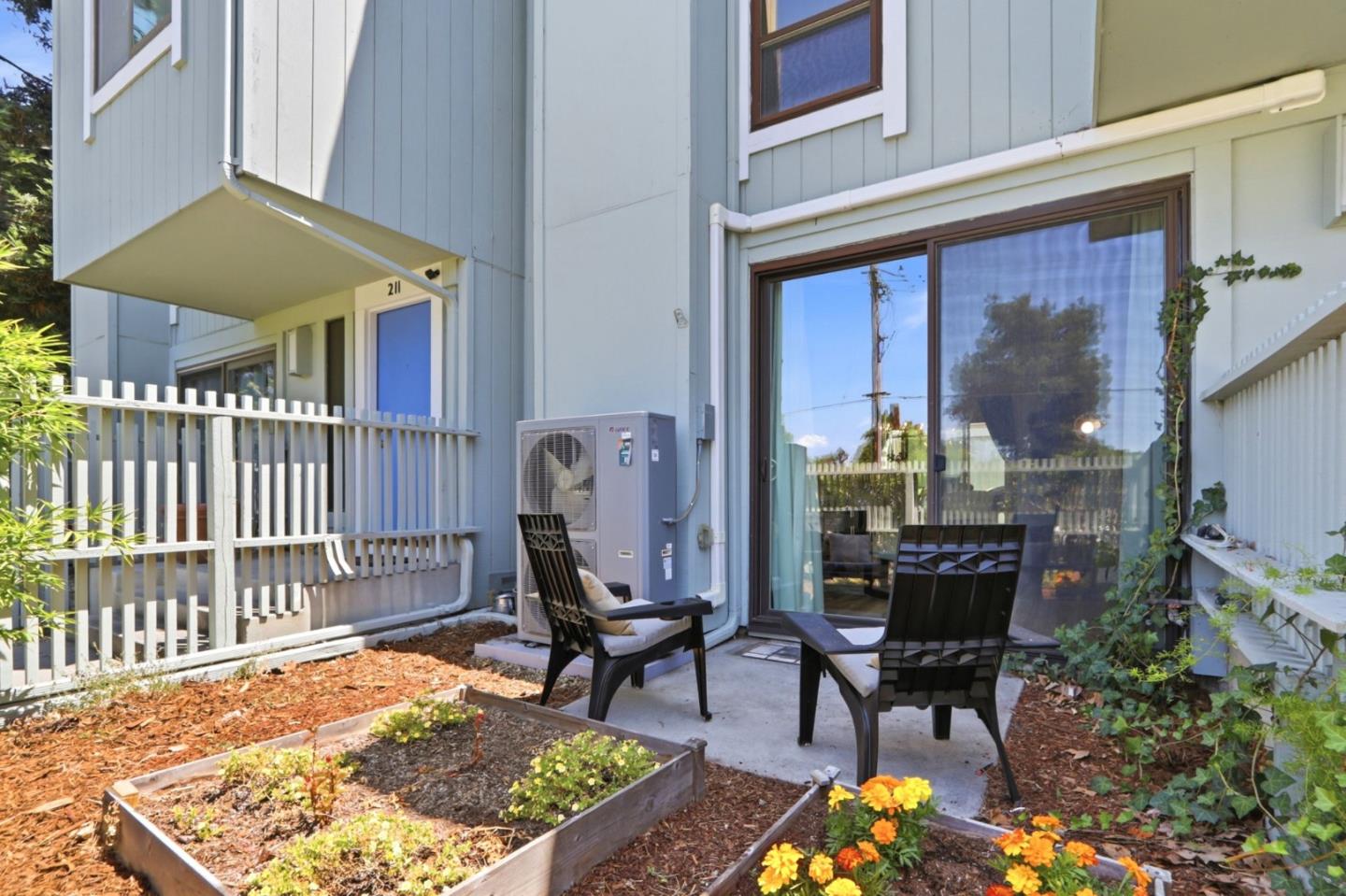 213 Ortega AVE
