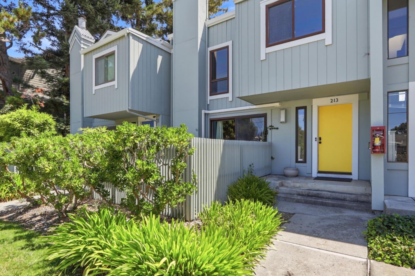 213 Ortega AVE
