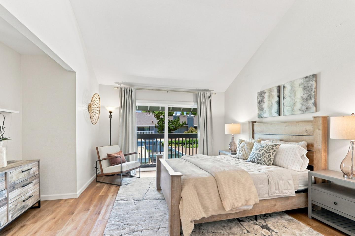 213 Ortega AVE