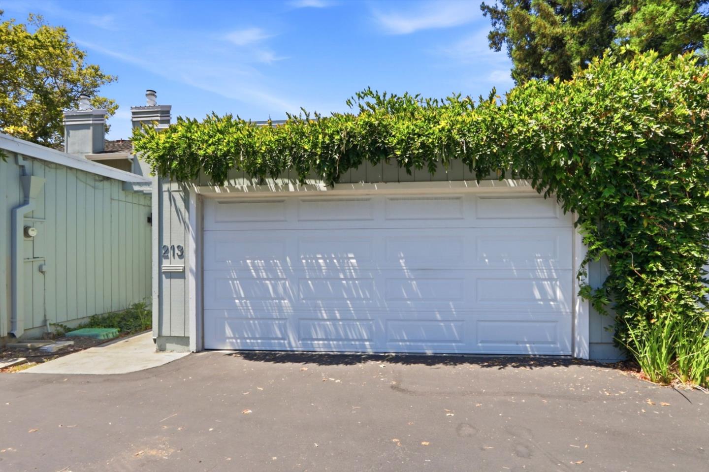 213 Ortega AVE