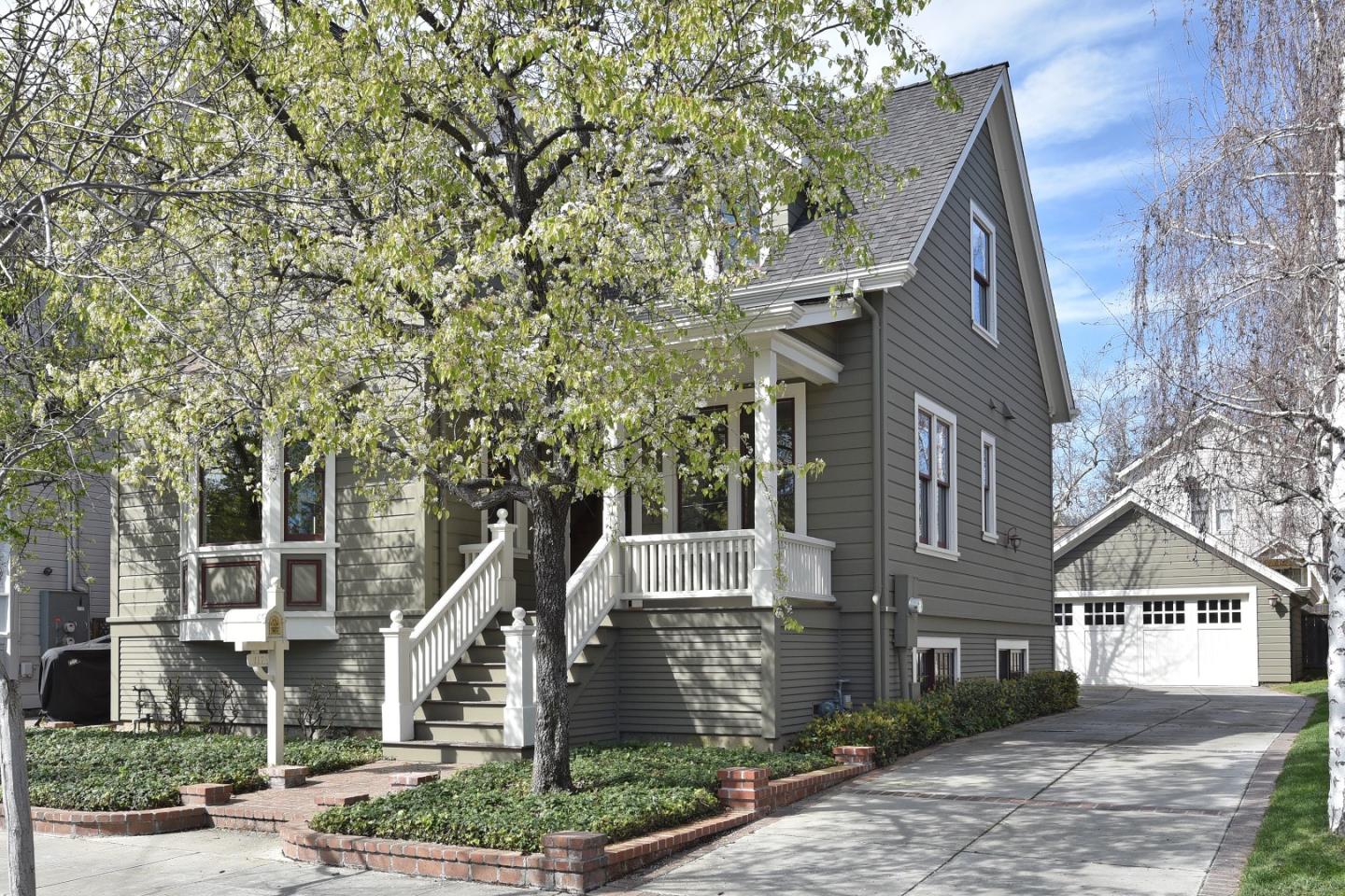 117 Edelen AVE