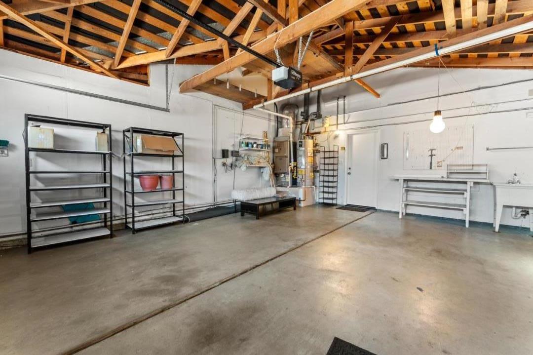 11108 Sutherland Avenue